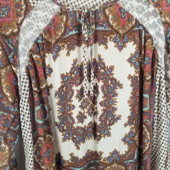 Cute UMGEE USA BOHO TOP WITH FRONT TIE. FLORAL DESIGN. SIZE S. - Picture 6 of 14